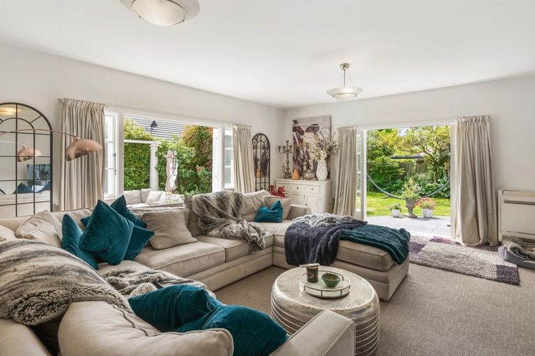 Photo of property in 60 Hamilton Avenue, Ilam, Christchurch, 8041