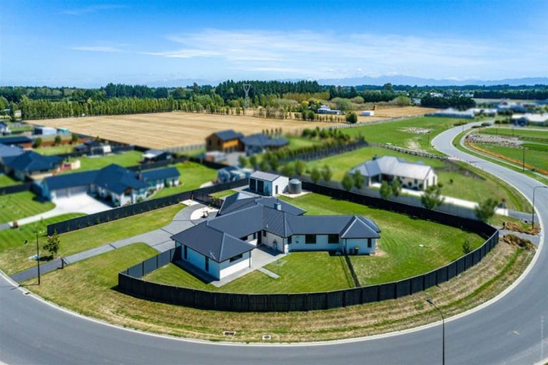 Photo of property in 62 Kingsdowne Drive, West Melton, 7618