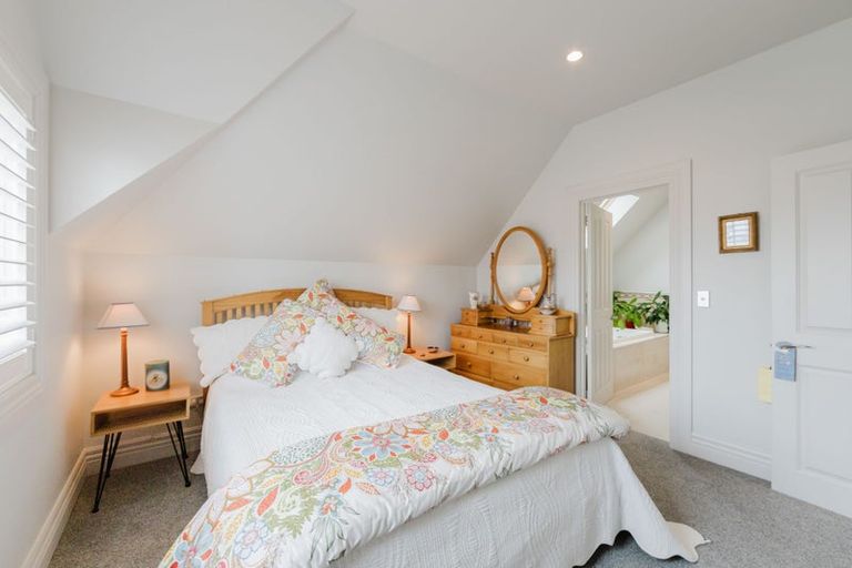 Photo of property in 135 Totara Street, Riccarton, Christchurch, 8041