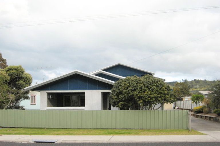 Photo of property in 129 Williamson Road, Whangamata, 3620