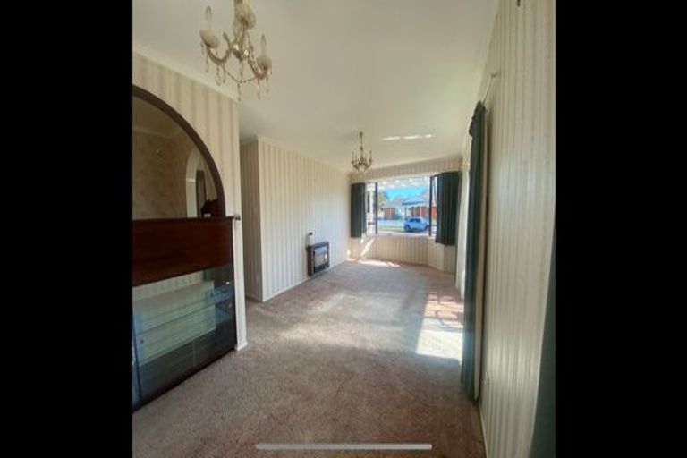 Photo of property in 3 Walker Crescent, Bulls, 4818