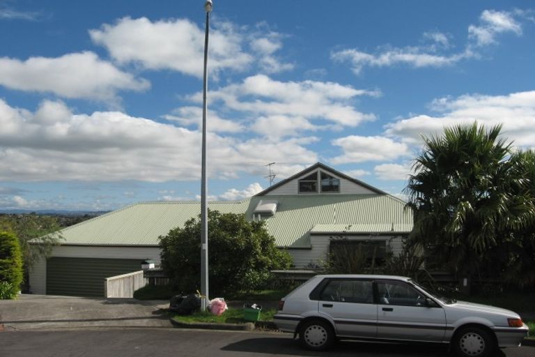 Photo of property in 1/25 Mccahill Views, Botany Downs, Auckland, 2010