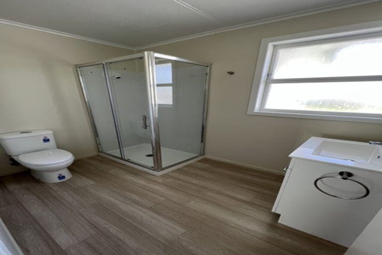 Photo of property in 200 Hakanoa Street, Huntly, 3700