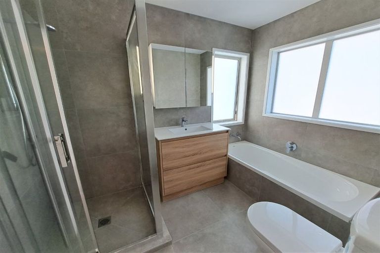 Photo of property in 37 Merriefield Avenue, Forrest Hill, Auckland, 0620