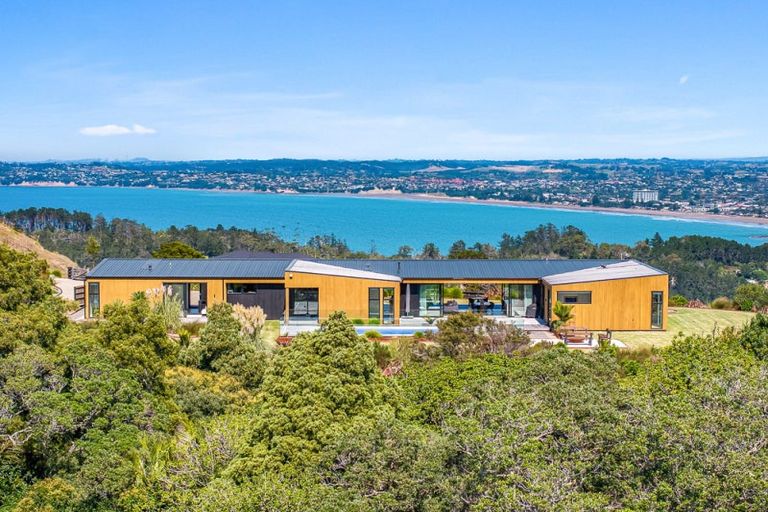 Photo of property in 983b Hibiscus Coast Highway, Waiwera, Orewa, 0994