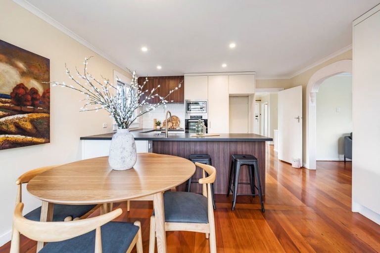 Photo of property in 228 Carrington Street, Vogeltown, New Plymouth, 4310