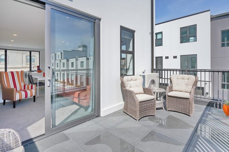 Photo of property in 2/201 Cashel Street, Christchurch Central, Christchurch, 8011