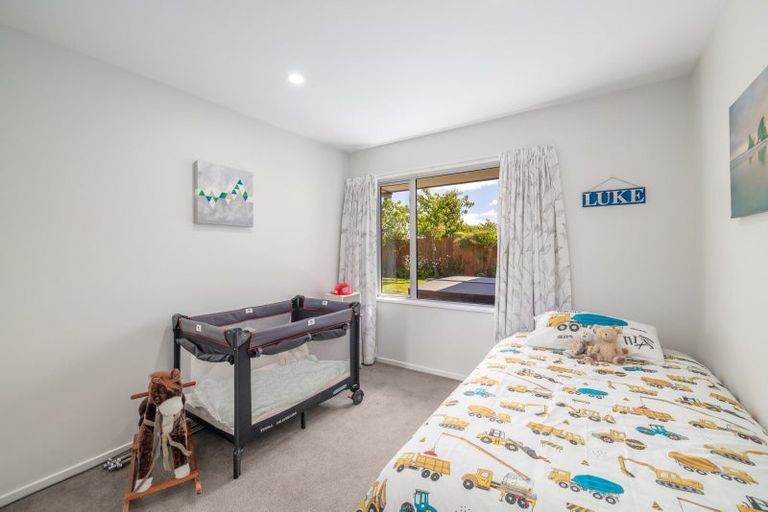 Photo of property in 15 Cairnbrae Drive, Prebbleton, 7604