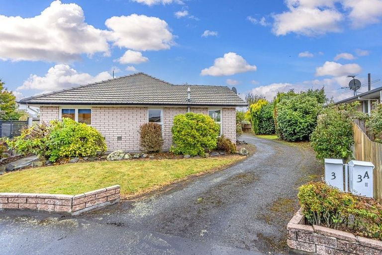 Photo of property in 3 Hudson Street, Bryndwr, Christchurch, 8053