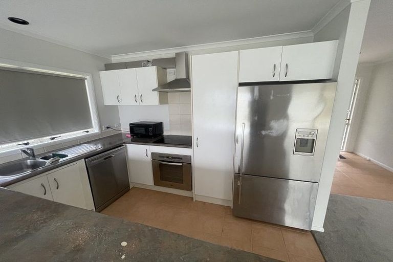 Photo of property in 5 Borris Close, East Tamaki, Auckland, 2016