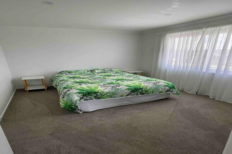 Photo of property in 5 Kahukaka Road, One Tree Point, 0118