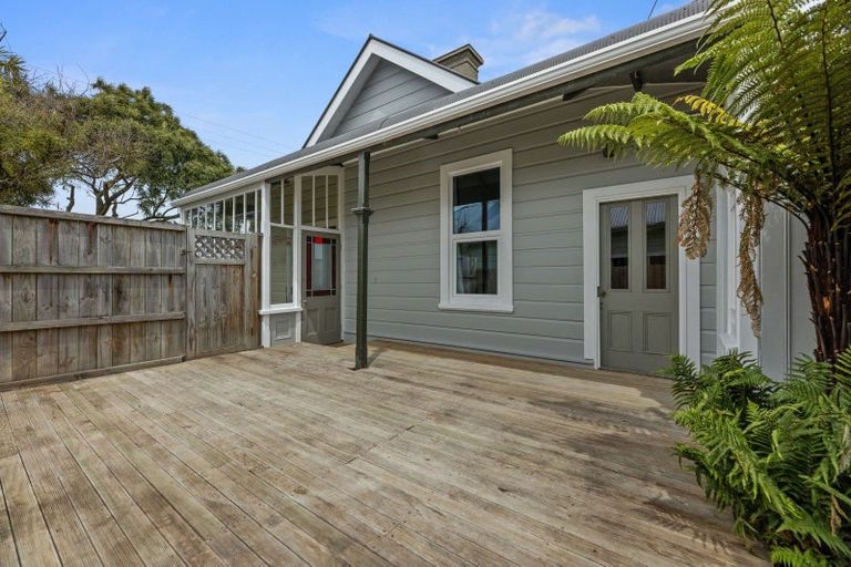 Photo of property in 28 Harrington Street, Port Chalmers, 9023
