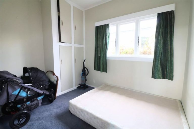 Photo of property in 28 Regent Street, West End, Timaru, 7910
