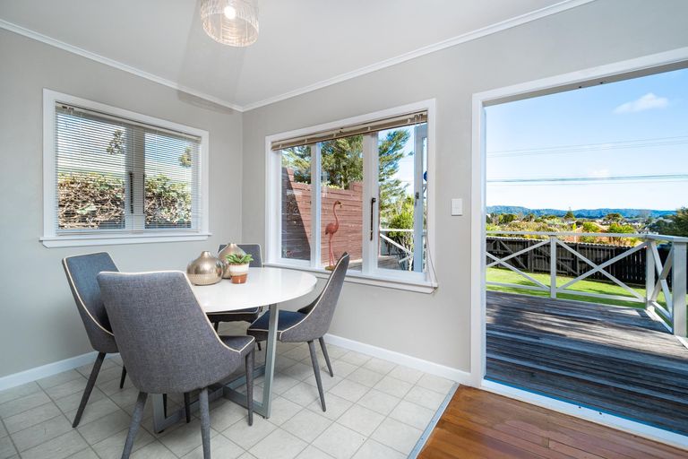 Photo of property in 82 Rosier Road, Glen Eden, Auckland, 0602