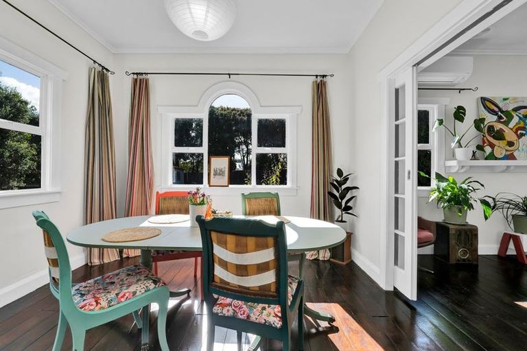 Photo of property in 87 South Road, Manaia, 4612