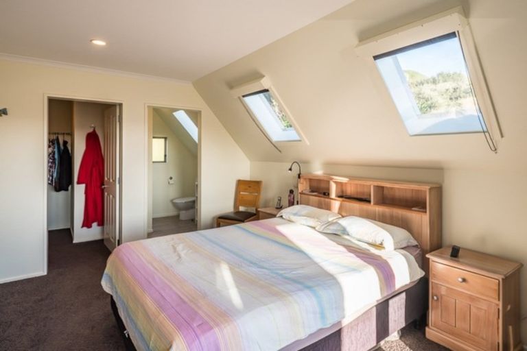 Photo of property in 42 Harry Shaw Way, Raumati South, Paraparaumu, 5032