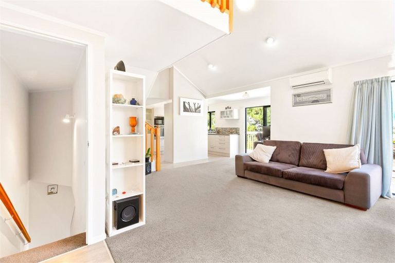 Photo of property in 43c Taioma Crescent, Te Atatu Peninsula, Auckland, 0610