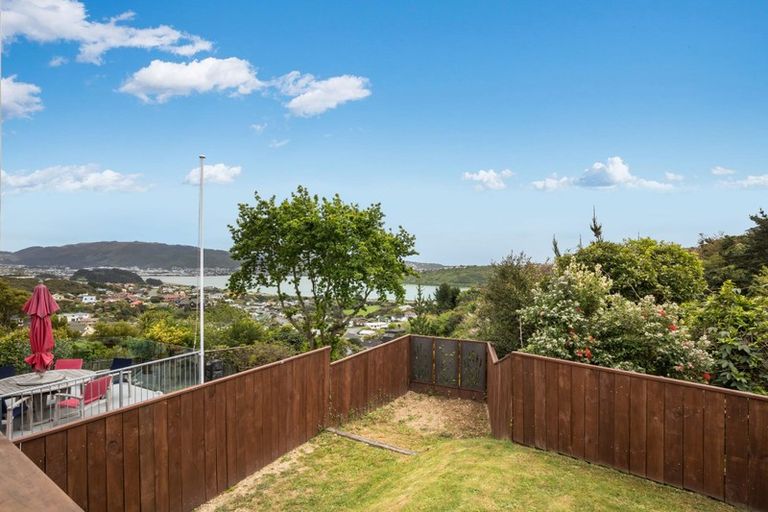 Photo of property in 76 Eskdale Road, Papakowhai, Porirua, 5024