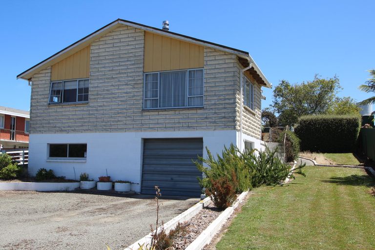 Photo of property in 76 Weston Road, Waiareka Junction, Oamaru, 9401