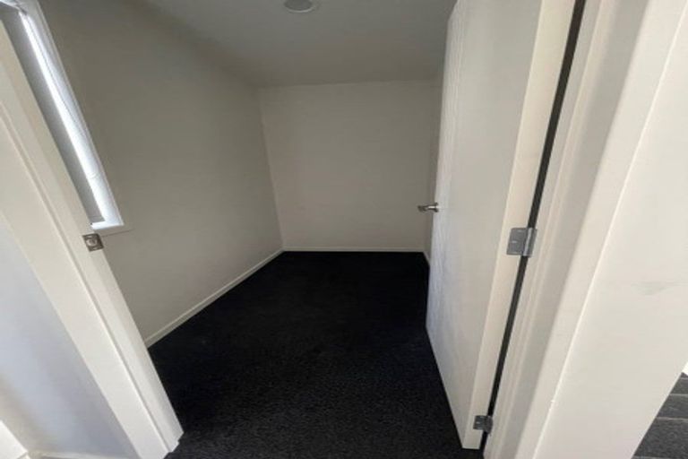 Photo of property in 14 Minhas Road, Papakura, 2110