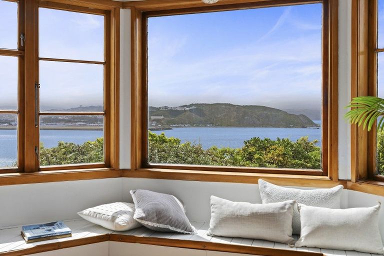 Photo of property in 93 View Road, Houghton Bay, Wellington, 6023