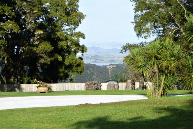 Photo of property in 629e Owhiwa Road, Parua Bay, Onerahi, 0192