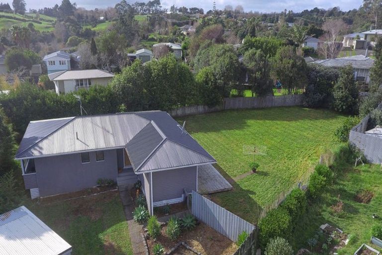 Photo of property in 16 Rata Street, Waiuku, 2123