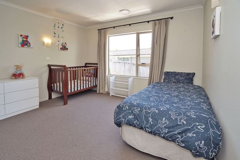 Photo of property in 11 Marnane Terrace, St Andrews, Hamilton, 3200