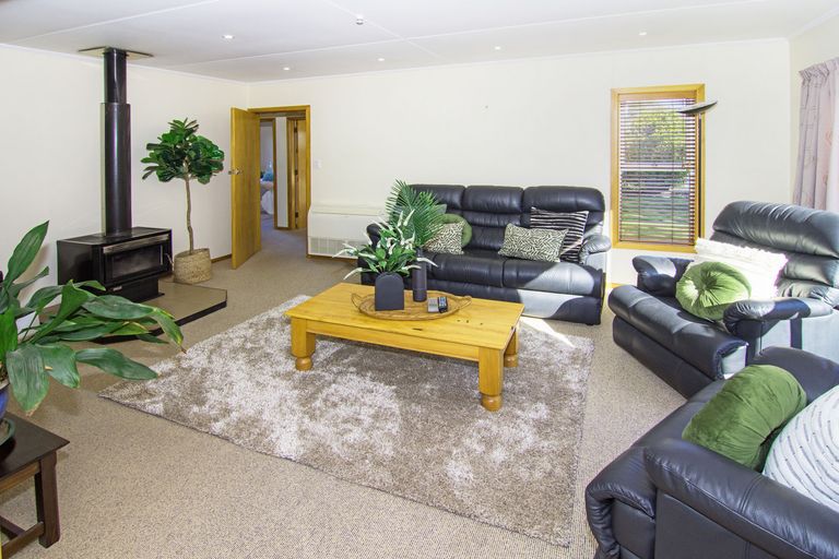 Photo of property in 100 Hillcrest Street, Solway, Masterton, 5810