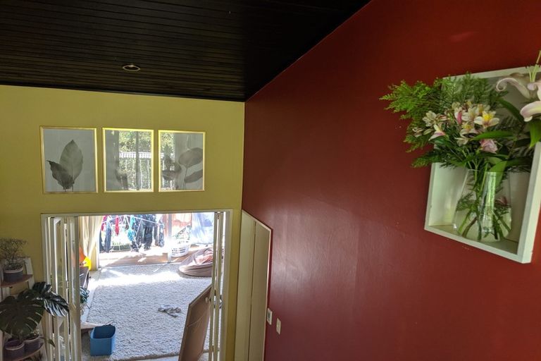 Photo of property in 11b Kamla Way, Khandallah, Wellington, 6035