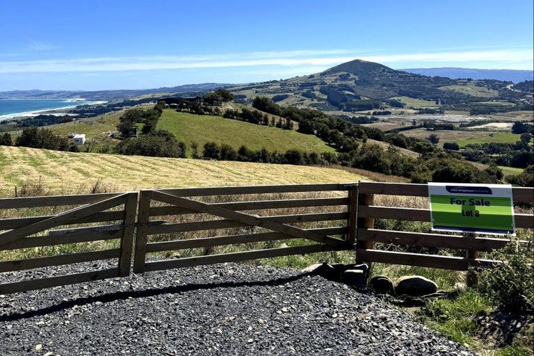 Photo of property in 1 Church Hill Road, Green Island, Dunedin, 9018