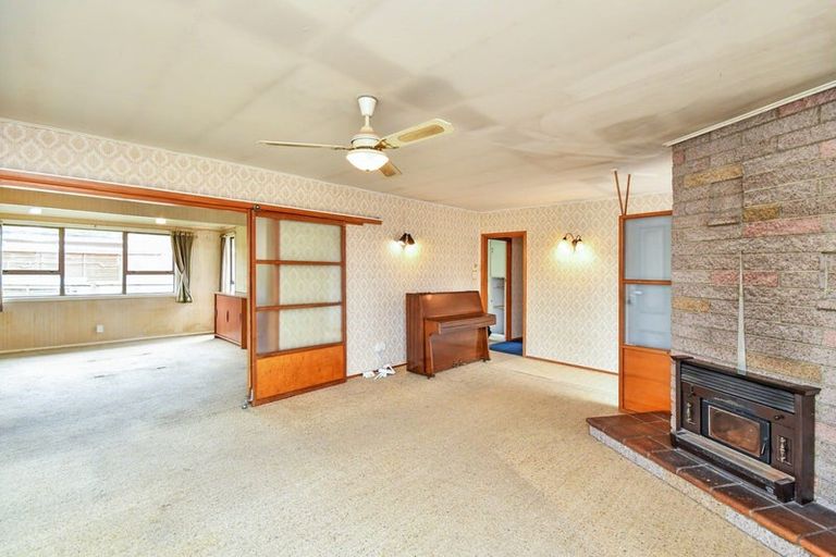 Photo of property in 30 Lynmore Drive, Hillpark, Auckland, 2102