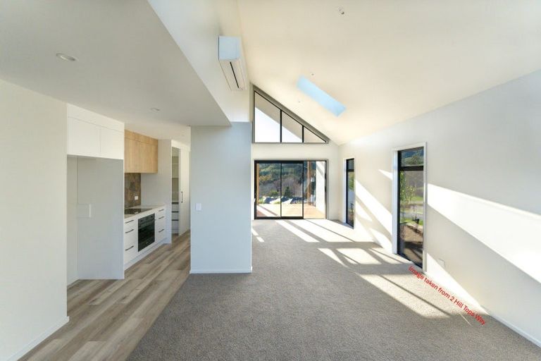 Photo of property in 4 Hill Tops Way, Stoke, Nelson, 7011