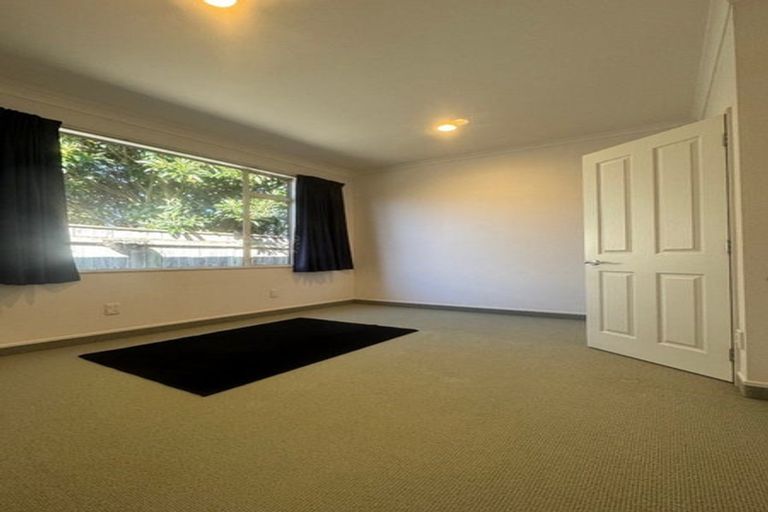 Photo of property in 16 Washington Place, Havelock North, 4130