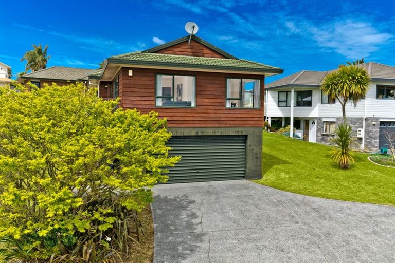 Photo of property in 21 Gala Place, Henderson, Auckland, 0612