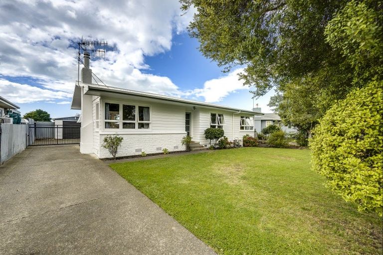 Photo of property in 26 James Foley Avenue, Pirimai, Napier, 4112