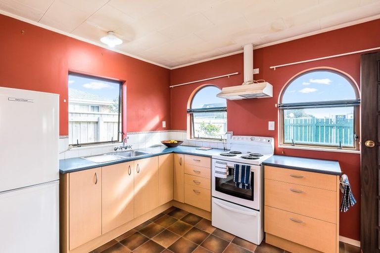 Photo of property in 118 Hillcrest Road, Raumati Beach, Paraparaumu, 5032