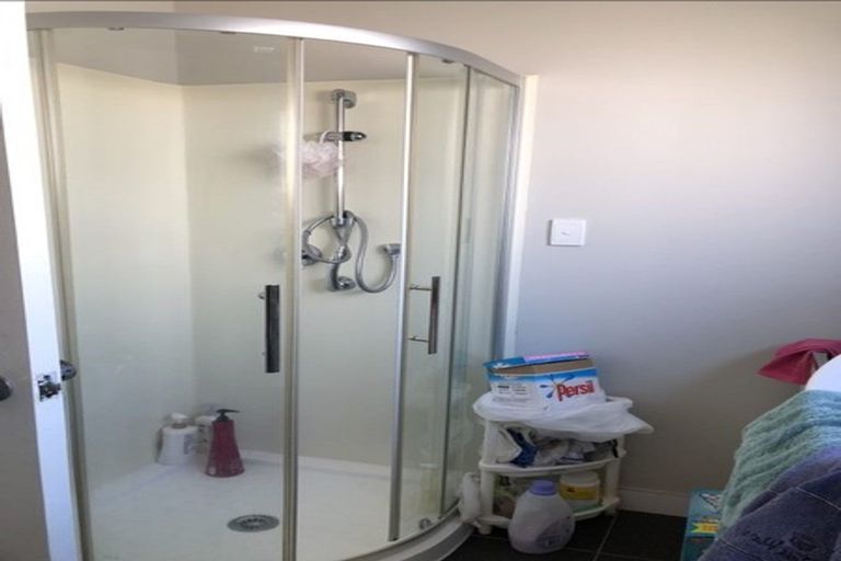 Photo of property in 2/14 Swan Crescent, Pakuranga, Auckland, 2010