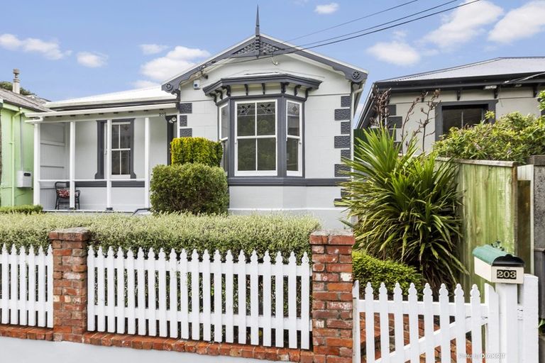 Photo of property in 203 Hanson Street, Newtown, Wellington, 6021