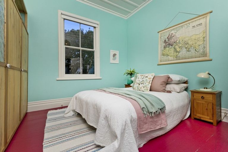 Photo of property in 2/30 Mozeley Avenue, Devonport, Auckland, 0624