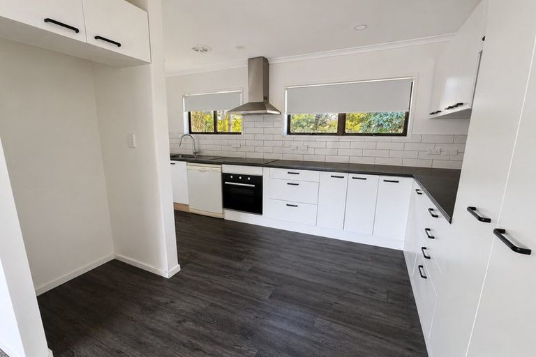 Photo of property in 1 Brynbela Court, Papakura, 2110