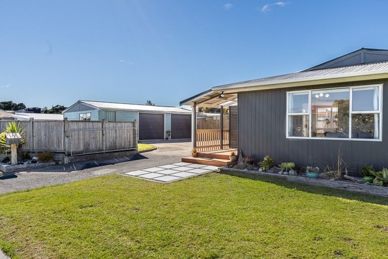 Photo of property in 2 Robert Mckeen Street, Otaki Beach, Otaki, 5512