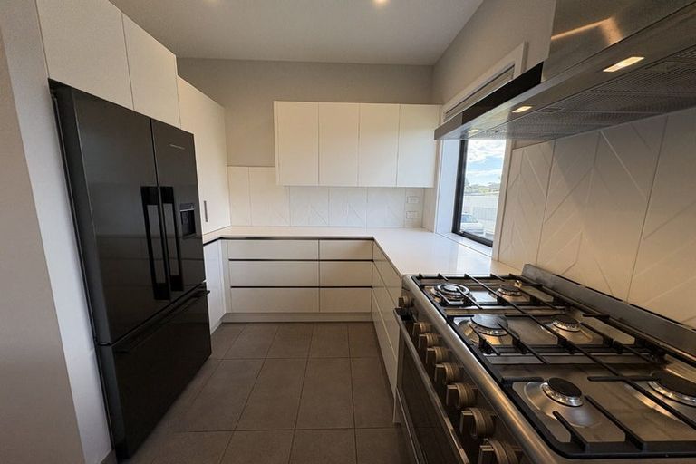 Photo of property in 89 Oak Road, Poraiti, Napier, 4112