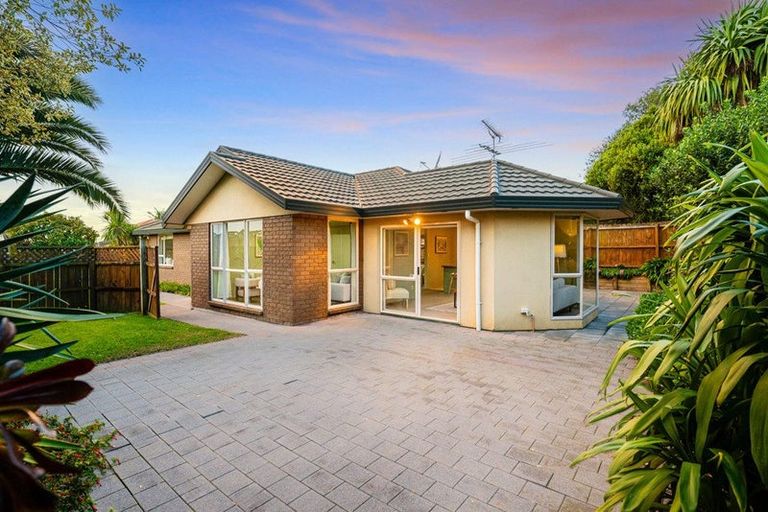 Photo of property in 12 Redcastle Drive, East Tamaki, Auckland, 2013