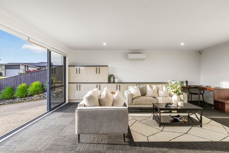 Photo of property in 2 Dulverton Rise, Flagstaff, Hamilton, 3210