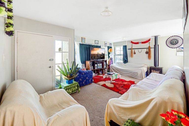 Photo of property in 1 Fairlight Place, Manurewa, Auckland, 2102