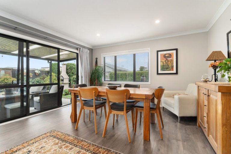 Photo of property in 8 Austin Reid Avenue, Carterton, 5713