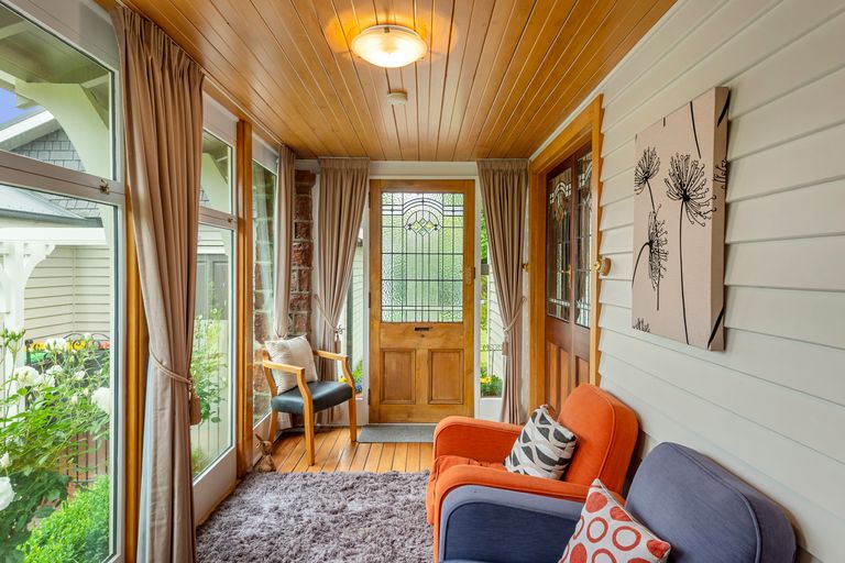 Photo of property in 4 Valley Road, Cashmere, Christchurch, 8022