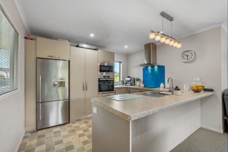 Photo of property in 36 Hobart Drive, Spotswood, New Plymouth, 4310