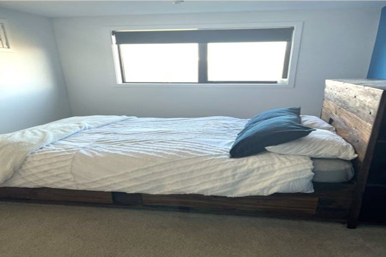 Photo of property in 6 Caples Place, Fernhill, Queenstown, 9300